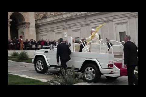 Embedded thumbnail for El papa preside el Domingo de Ramos tras su hospitalización