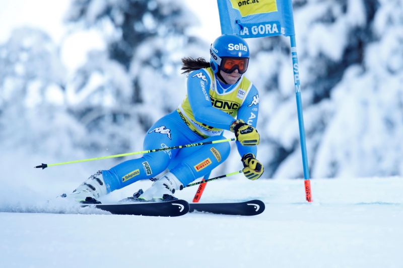 Esquí alpino Slalom gigante femenino 01 - 080122