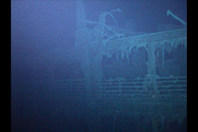 Fotografía cedida muestra los restos de la cubierta del SS Mantola, un barco británico hundido hace casi cien años y cargado de plata por valor de 110.000 libras esterlinas de la época (unos 19 millones de dólares a su precio actual)