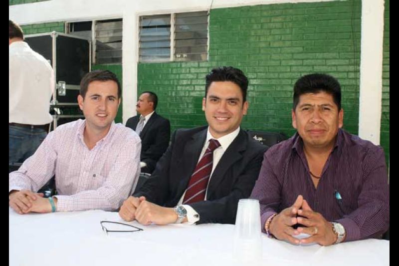 El jefe delegacional, Jorge Romero Herrera, ofreció a los trabajadores de limpia aprovechar de la mejor forma el presupuesto conseguido para entregarles las herramientas, equipo y los vehículos necesarios para realizar con eficiencia su “dignísimo trabajo