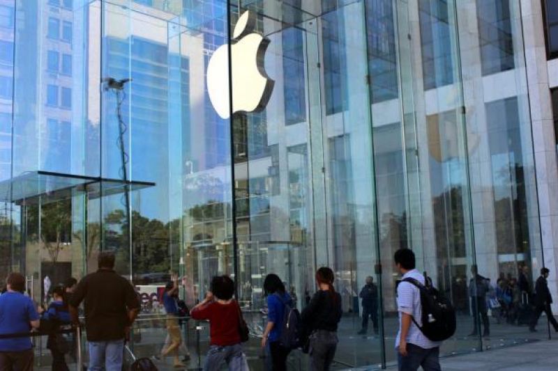 La tienda fue inaugurada por el difunto Steve Jobs en 2006, en la que dio la bienvenida personalmente al primer cliente, y desde entonces este espacio ha recibido, según Apple, a más de 57 millones de visitantes.