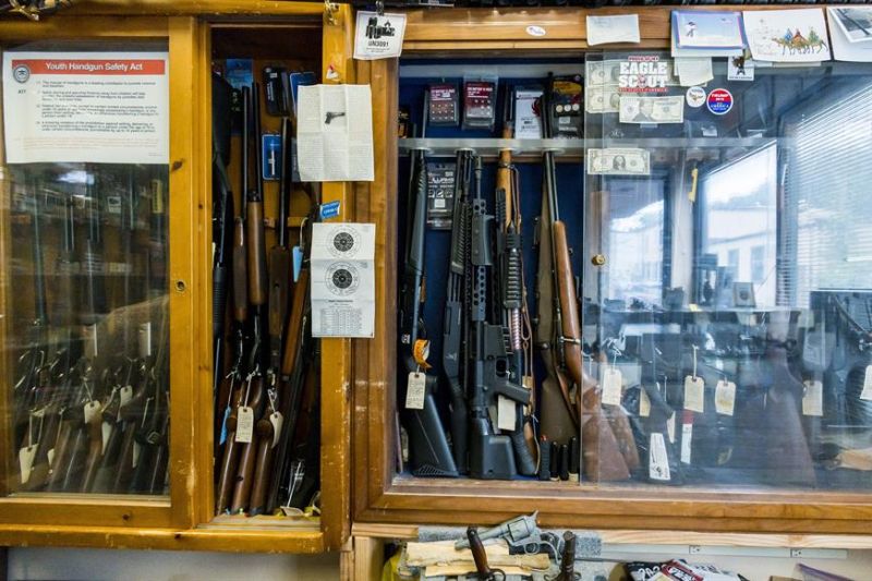 Nueva York lleva meses intentando frenar el aumento rampante de los crímenes con armas de fuego, que comenzaron a dispararse tras el estallido de la pandemia de la covid-19 en 2020. Fotografía de archivo. EFE/EPA/JUSTIN LANE