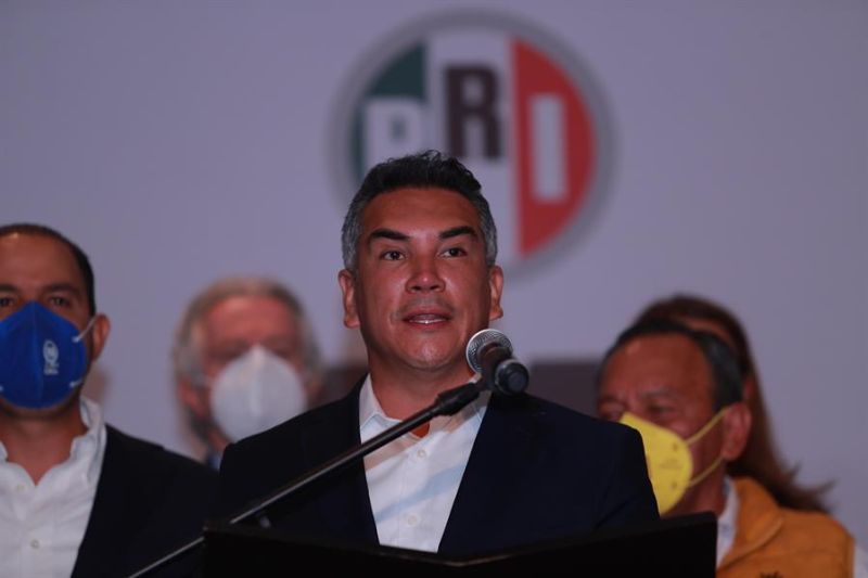 El presidente Nacional del Partido Revolucionario Institucional (PRI), Alejandro Moreno. EFE/