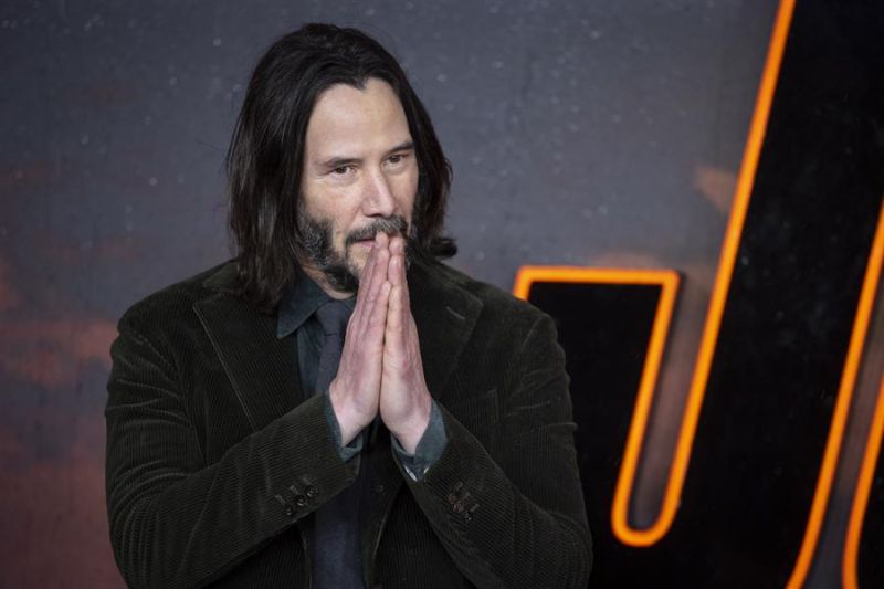 El actor estadounidense Keanu Reeves en una fotografía de archivo mientras promocionaba 'John Wick 4'. EFE/TOLGA AKMEN