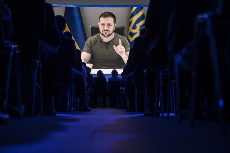 Imagen de archivo del presidente ucraniano, Volodimir Zelenski, en una intervención por videoconferencia. 