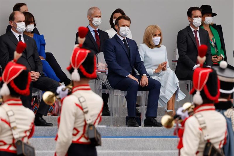 Emmanuel Macron presidió este miércoles el tradicional desfile militar de la Fiesta Nacional francesa en París con un despliegue del Ejército.