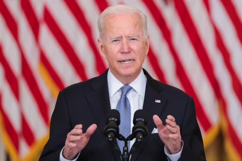 El presidente de EE.UU., Joe Biden, habla sobre la situación en Afganistán durante un rueda de prensa, este 16 de agosto de 2021, en la Casa Blanca, Washington. 