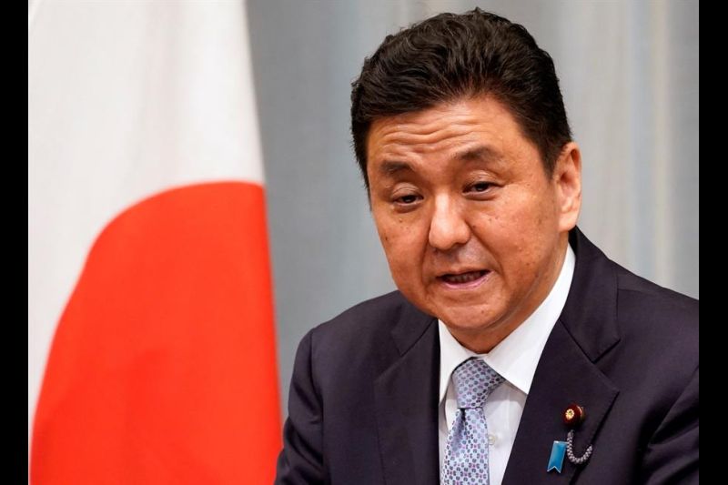 Los titulares de Defensa de Japón y EE.UU., Nobuo Kishi y Lloyd Austin, se comprometieron en conversación telefónica a fortalecer su alianza militar para contrarrestar el empuje de China en los mares de Asia oriental, según explicó hoy el ministro nipón.