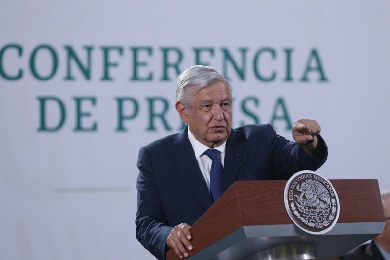 El presidente de México, Andrés Manuel López Obrador, habla hoy durante su rueda de prensa matutina en Palacio Nacional, en Ciudad de México (México).