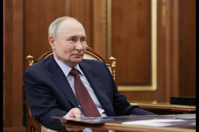El presidente ruso, Vladímir Putin, durante una reunión en el Kremlin. EFE/EPA/MIKHAIL METZEL / SPUTNIK / KREMLIN