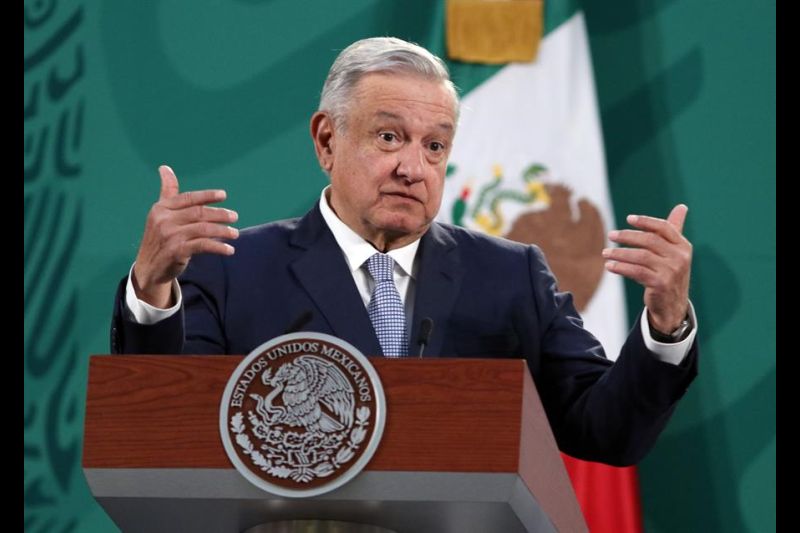 El presidente de México, Andrés Manuel López Obrador, habla hoy durante su conferencia de prensa matutina en Palacio Nacional, en Ciudad de México (México).