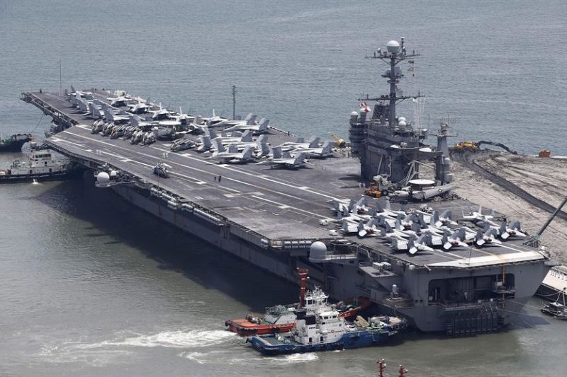 Foto de archivo del portaaviones nuclear estadounidense George Washington. EFE/JEON HEON-KYUN 01221124