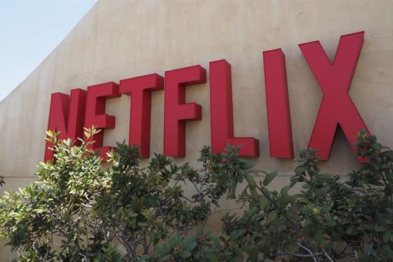 Fotografía que muestra el logotipo de la plataforma líder de televisión por internet a nivel mundial, Netflix, en su sede de Los Gatos, California (Estados Unidos).