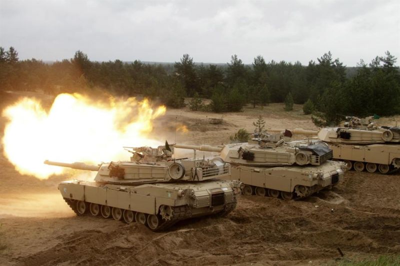 Vista de tanques Abrams de EE.UU., en una fotografía de archivo. 01 250123