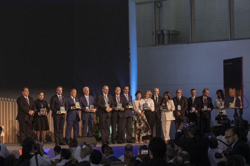 Ceremonia de los Premios Iberoamericanos de la Calidad, adscritos a la Cumbre Iberoamericana de Jefes de Estado y de Gobierno, entregados por la Fundación Iberoamericana para la Gestión de la Calidad (FUNDIBEQ), Santo Domingo (República Dominicana) 270323