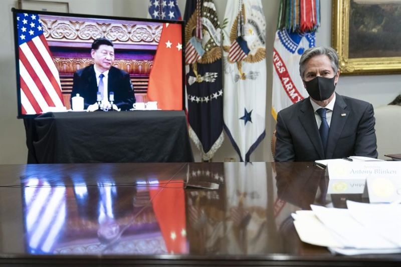 El secretario de Estado de EE.UU, Antony Blinken, y el líder chino, Xi Jinping, en un encuentro virtual en 2021. EFE/EPA/SARAH SILBIGER / POOL 01 260424