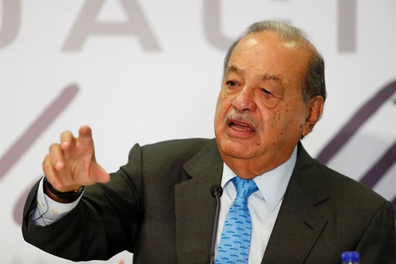 Fotografía de archivo fechada el 18 de octubre de 2018 que muestra al empresario mexicano Carlos Slim durante una conferencia en Ciudad de México (México).