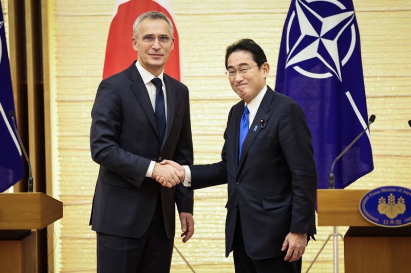 El secretario general de la OTAN, Jens Stoltenberg, afirmó hoy en Tokio que el auge militar de China y su comportamiento en Asia-Pacífico y ante la guerra de Ucrania suponen un "desafío" 01 310123