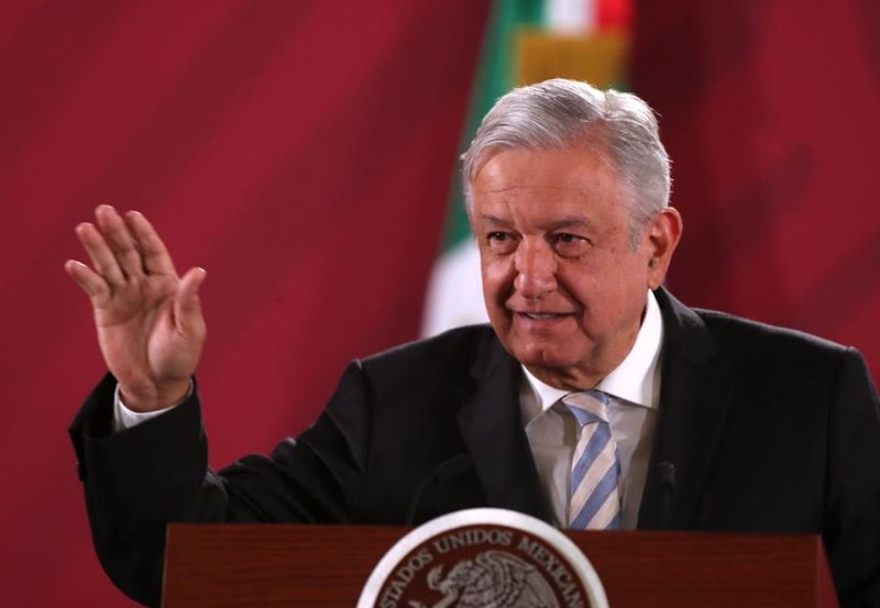 Fotografía de archivo del presidente de México, Andrés Manuel López Obrador, durante su conferencia de prensa matutina, en el Palacio Nacional de Ciudad de México (México). 