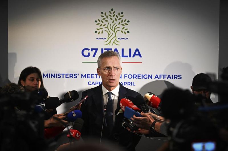 El Secretario General de la OTAN, Jens Stoltenberg, da una declaración a los medios de comunicación en Capri, sur de Italia, el 18 de abril de 2024, en el segundo día de la reunión de Ministros de Asuntos Exteriores del G7. EFE 01 190424