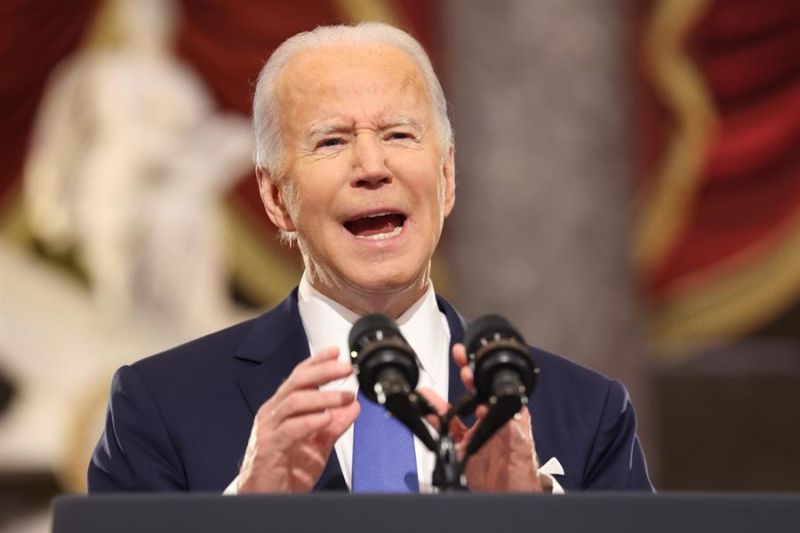 El presidente de EE.UU. Joe Biden pronuncia un discurso en la conmemoración del primer aniversario del asalto al Capitolio en Washington (EE.UU).