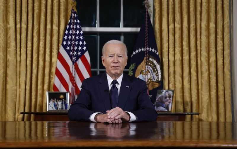 El presidente de Estados Unidos, Joe Biden, pronuncia un discurso desde el Despacho Oval, en Washington (EE.UU.). EFE/EPA/Jonathan Ernst/Pool 01 201023