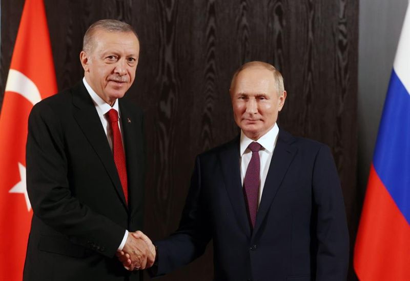 Imagen de archivo del presidente turco, Recep Tayyip Erdogan, y el ruso, Vladimir Putin. 01 050123