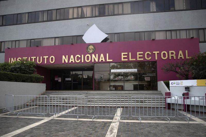 Fotografía de archivo fechada el 19 de diciembre de 2021, de las instalaciones del Instituto Nacional Electoral (INE) en Ciudad de México (México). 02 071222