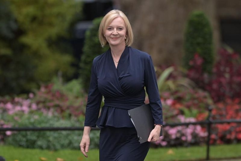 La nueva primera ministra de Gran Bretaña, Liz Truss, llega a Downing Street este martes tras asumir el cargo. 01 070922