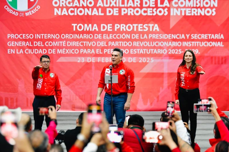 Israel Betanzos y Tania Larios rinden protesta al frente del PRI CDMX ante Alejandro Moreno 01240225