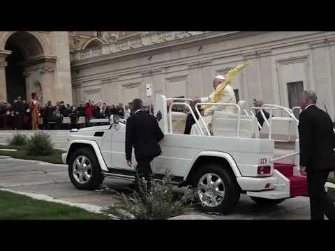 Embedded thumbnail for El papa preside el Domingo de Ramos tras su hospitalización