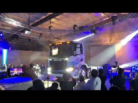 Embedded thumbnail for Espectacular presentación del camión eléctrico de Scania en México