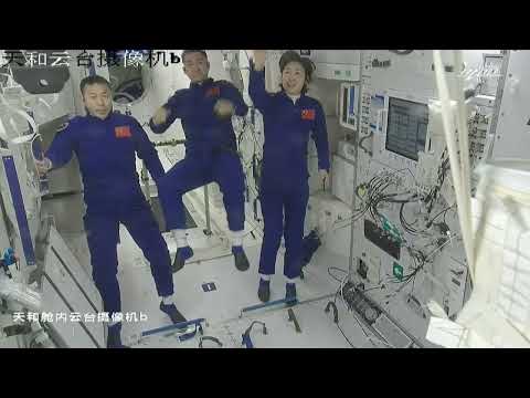 Embedded thumbnail for La tripulación de Shenzhou-14 entra a módulo de carga de estación espacial china